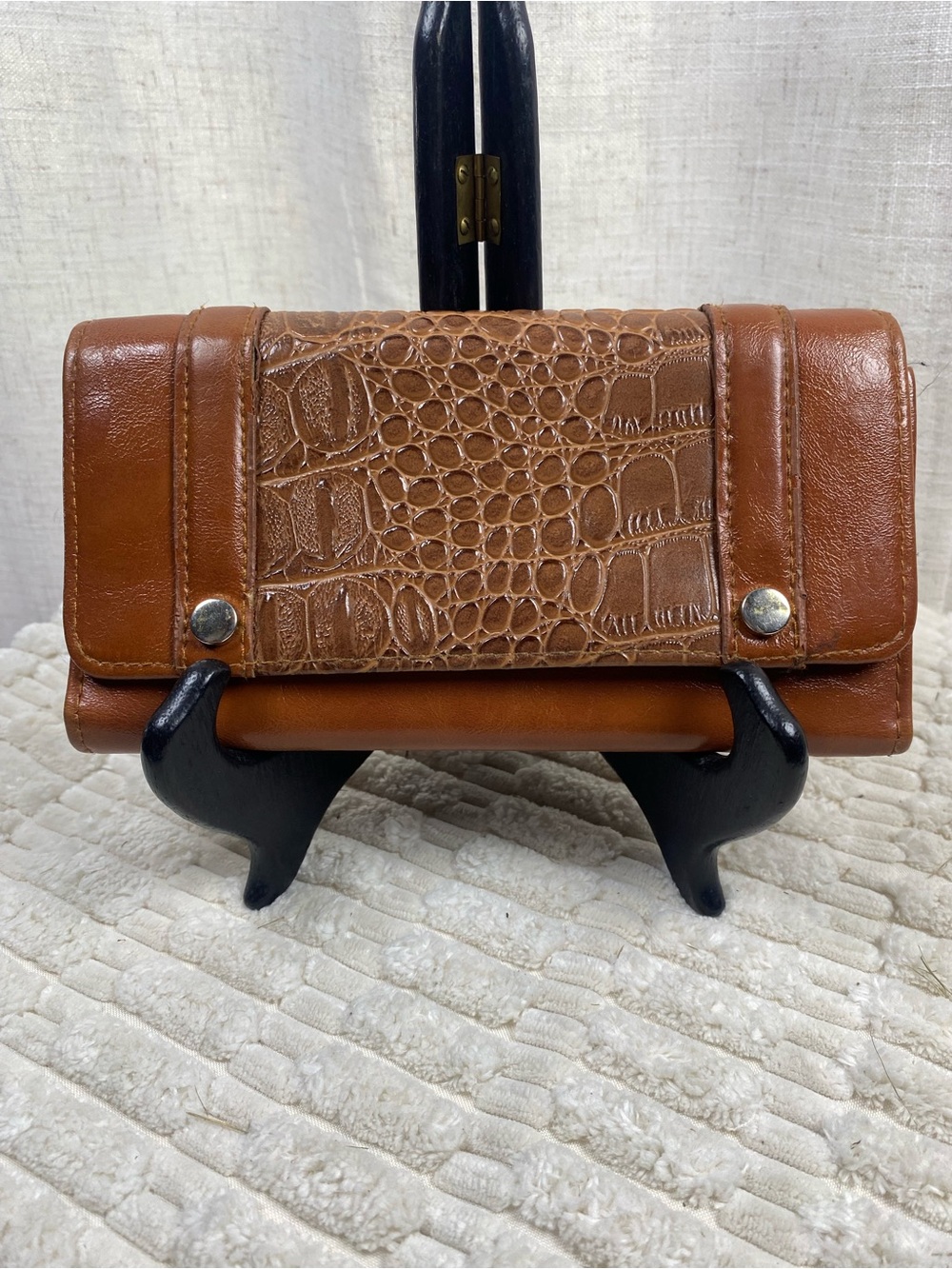 Gravity Threads Croc-Texture Leather Multi Card Wallet Zipper Pocket Brown